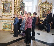 "Отче наш" поют воспитанники Воскресной школы